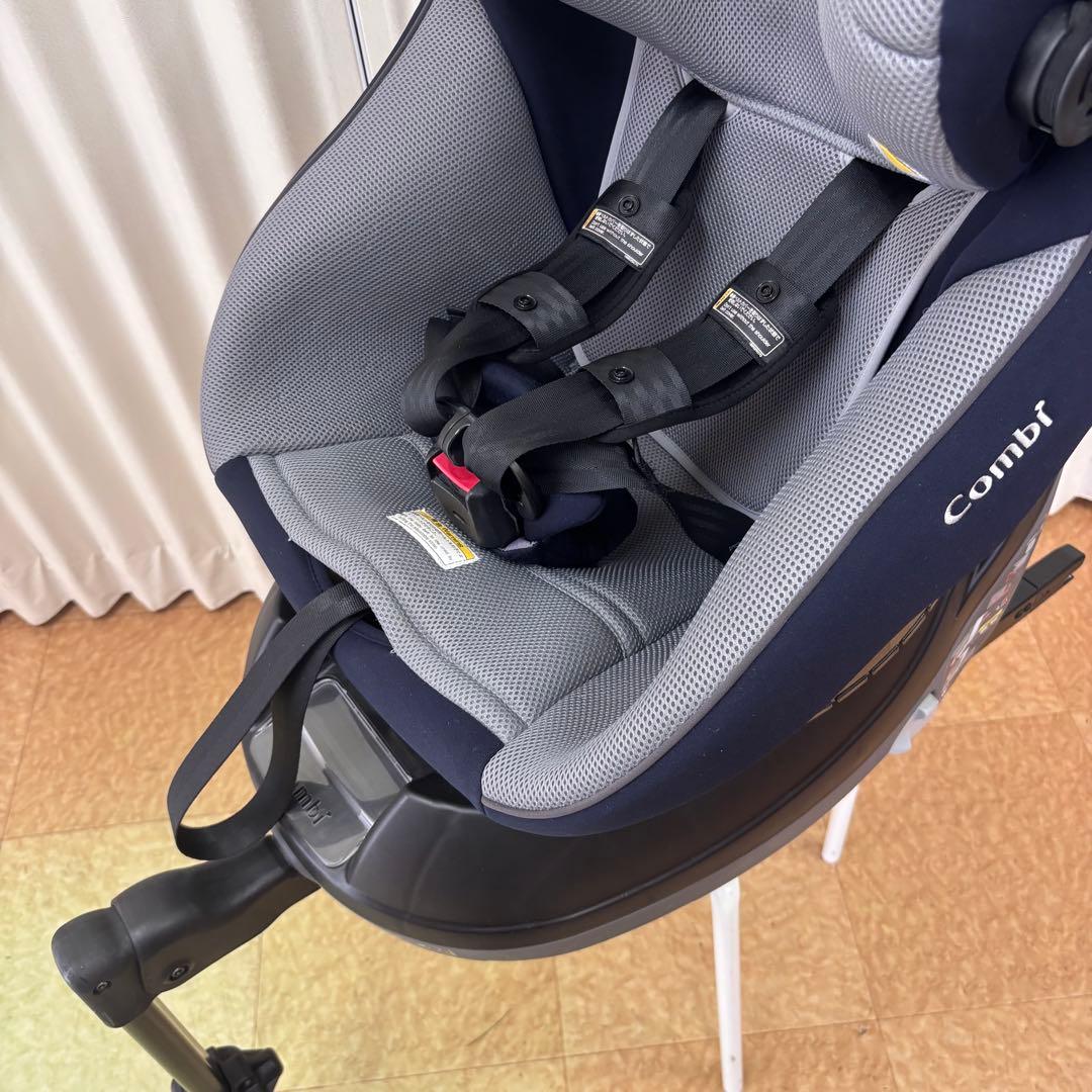 クリーニング済 ☆美品☆ コンビ クルムーヴ アドバンス ISOFIX ネイビー