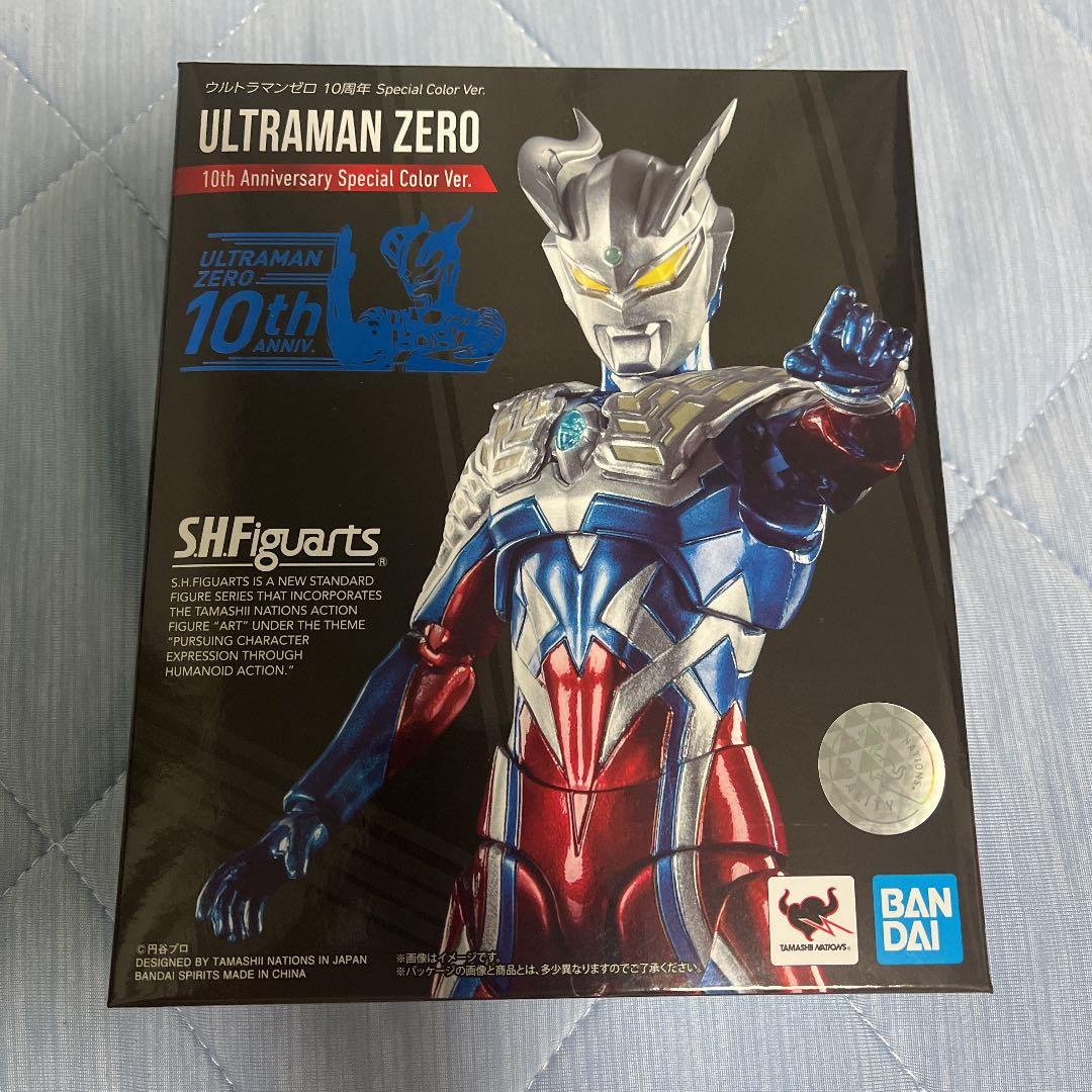 ウルトラマンゼロ 10周年 Special Color Ver. フィギュアーツ △買取品
