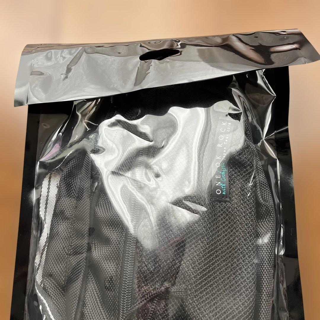 ONE OK ROCK ボディバッグ