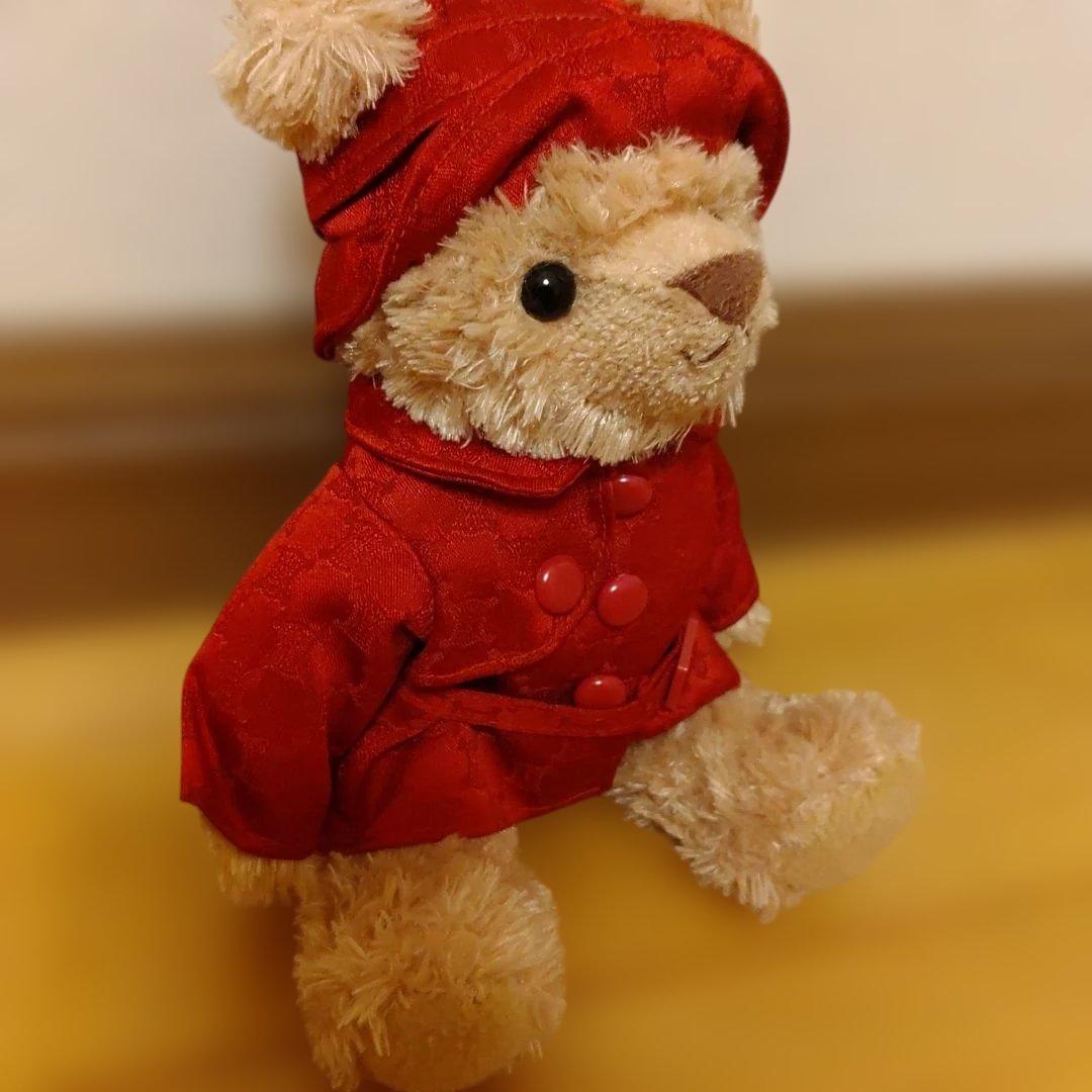 セリーヌ　　セリーヌのレッドコートベア