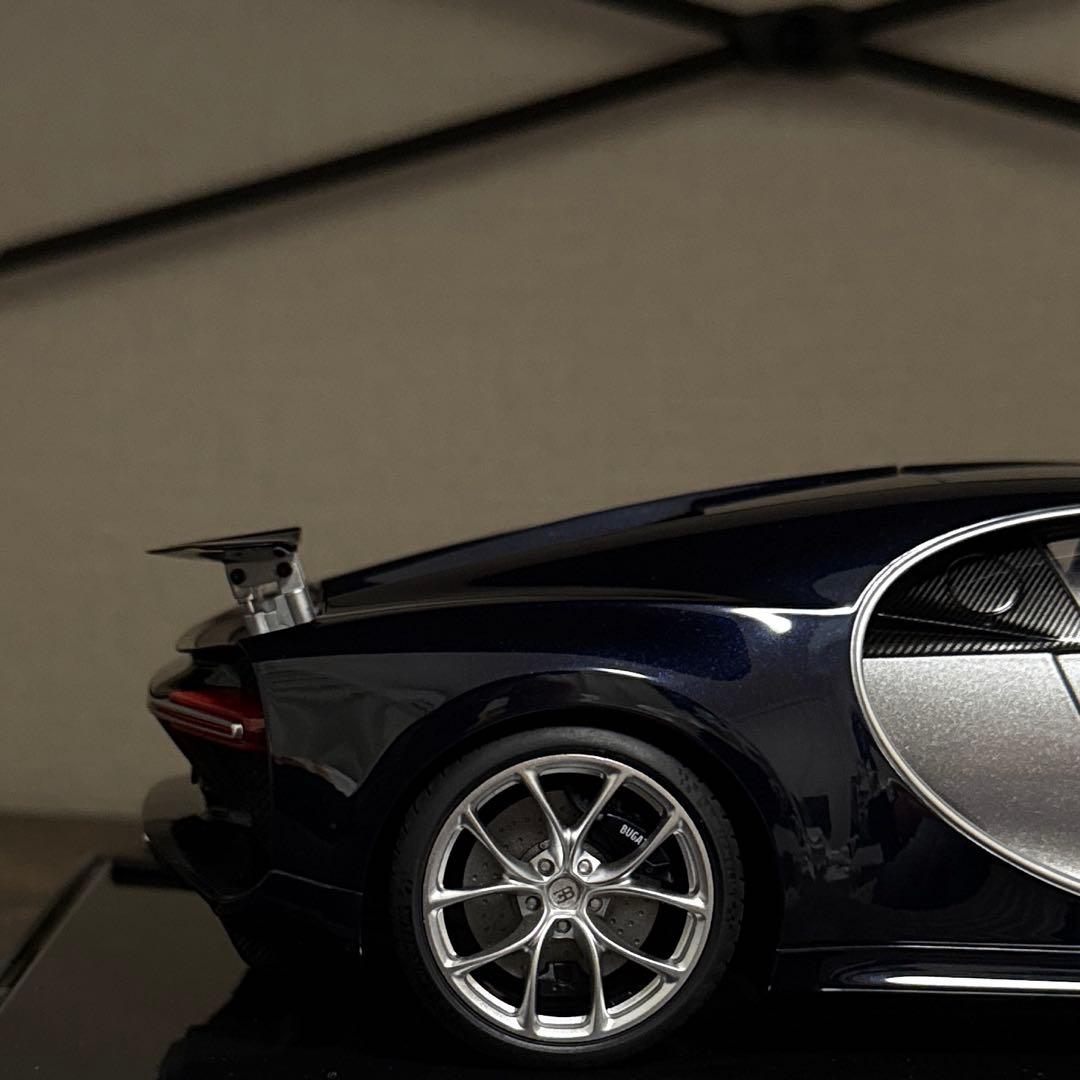 ミニカー autoart 1/18 Bugatti Chiron
