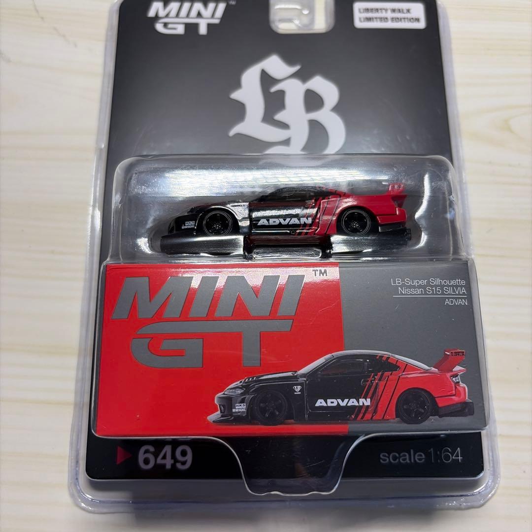 MINI GT 日産シルビア(S15) LBスーパシルエット 限定版