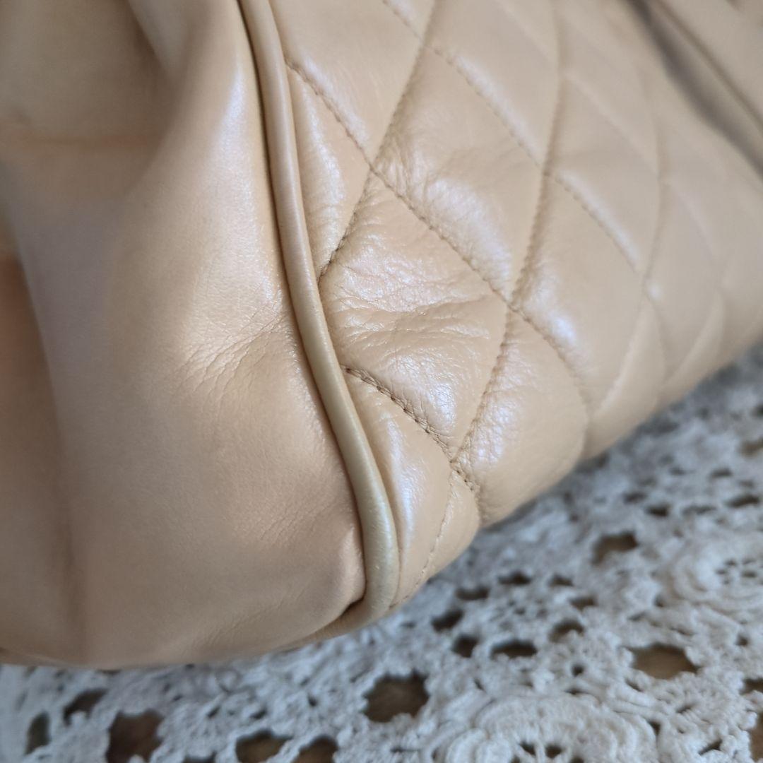CHANEL シャネル キルティングショルダーバック ヴィンテージ　ベージュ