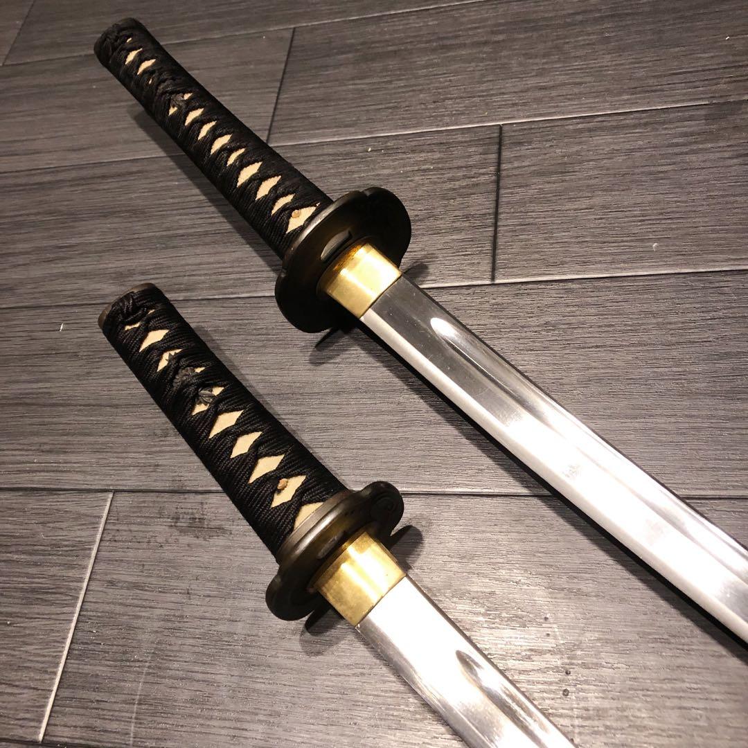 高級模造刀　居合刀　 樋入り刀身　太刀　脇差　大小セット　土佐美術刀剣