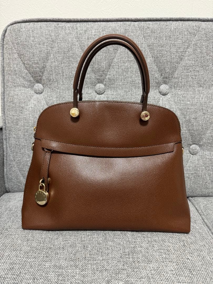 FURLA ハイパーMサイズ