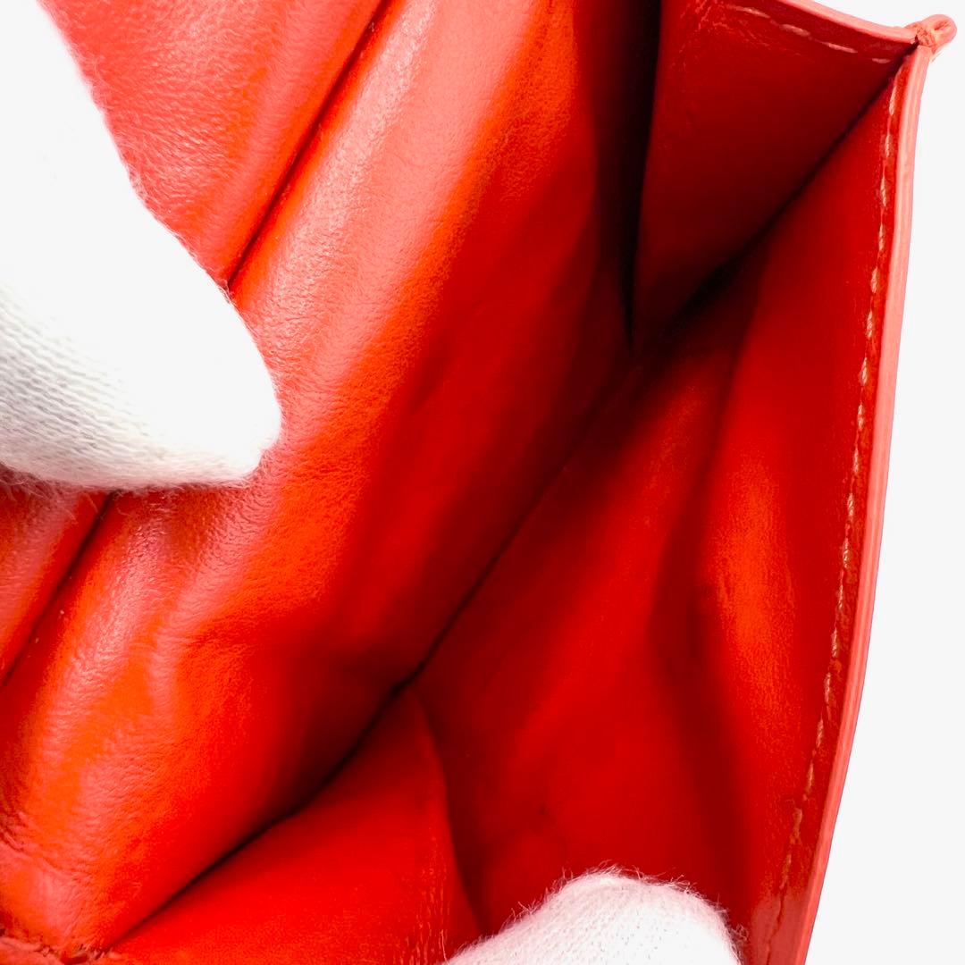 BOTTEGA　エンボス　二つ折り　デボス　イントレチャート　本革　オレンジ