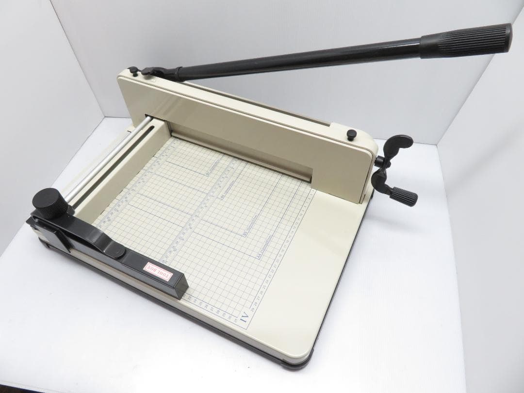ダイシン商事 大型裁断機 ペーパーカッター A4/B5/B6/ DS-858A4