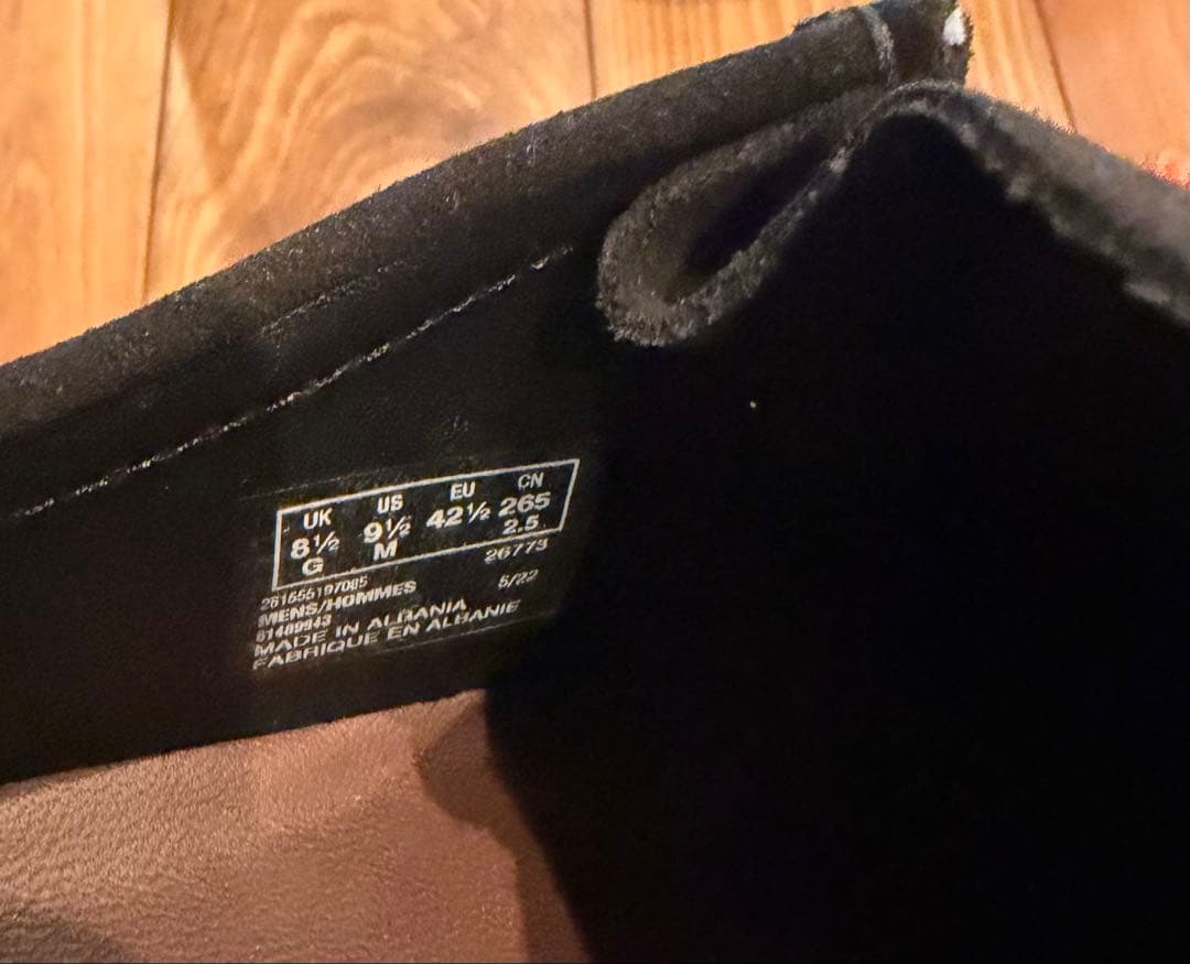 正規店購入新品未使用CLARKSワラビーブラック UK8.5 26.5クラークス