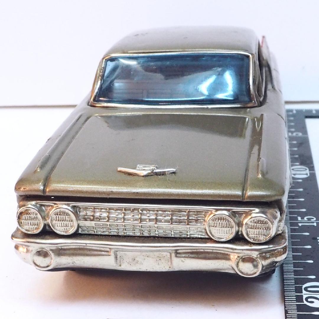 萬代屋【61 キャデラック デビル セダン黄土】ブリキtin toy car箱無