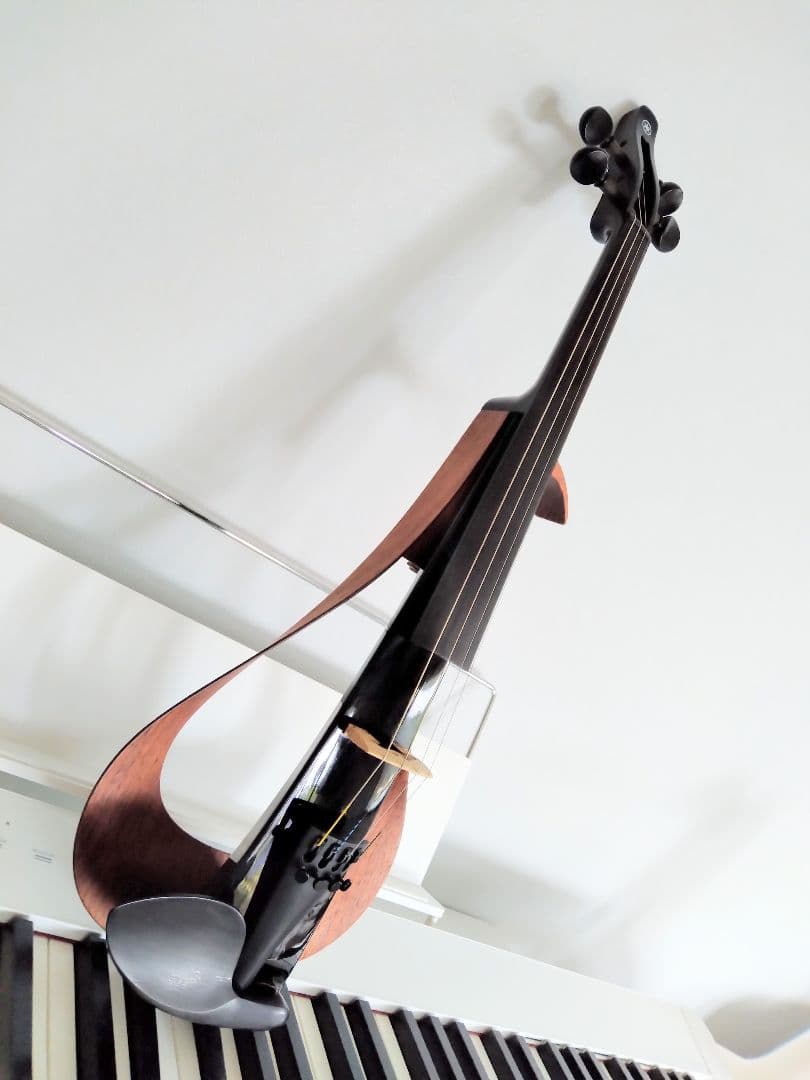 完動品■YAMAHA✧YEV104エレキヴァイオリン/サイレントバイオリン