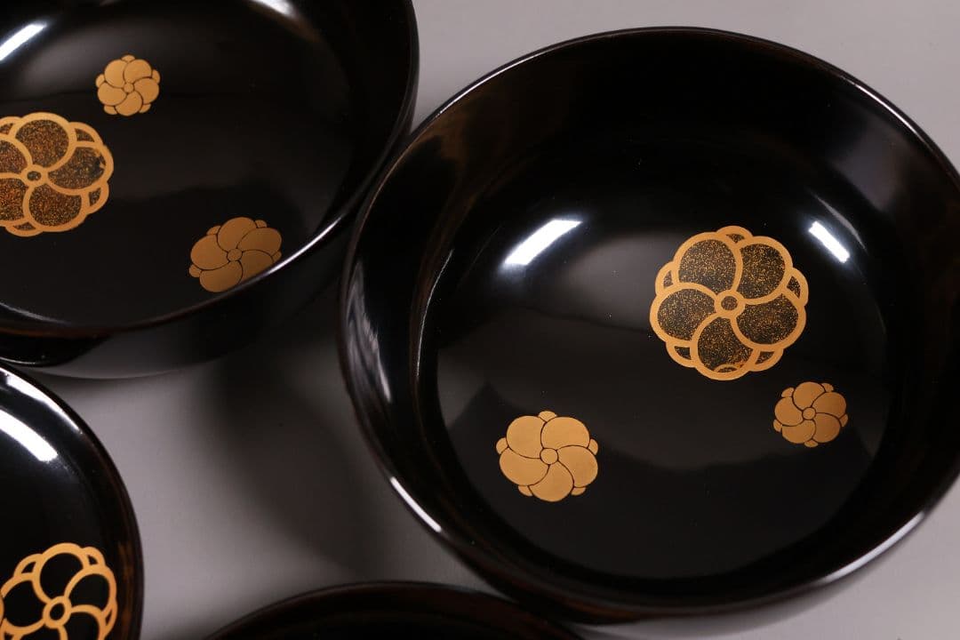 漆芸 木製漆器 捻り梅 金蒔絵 黒塗 御椀 二客 茶懐石道具【MA774】