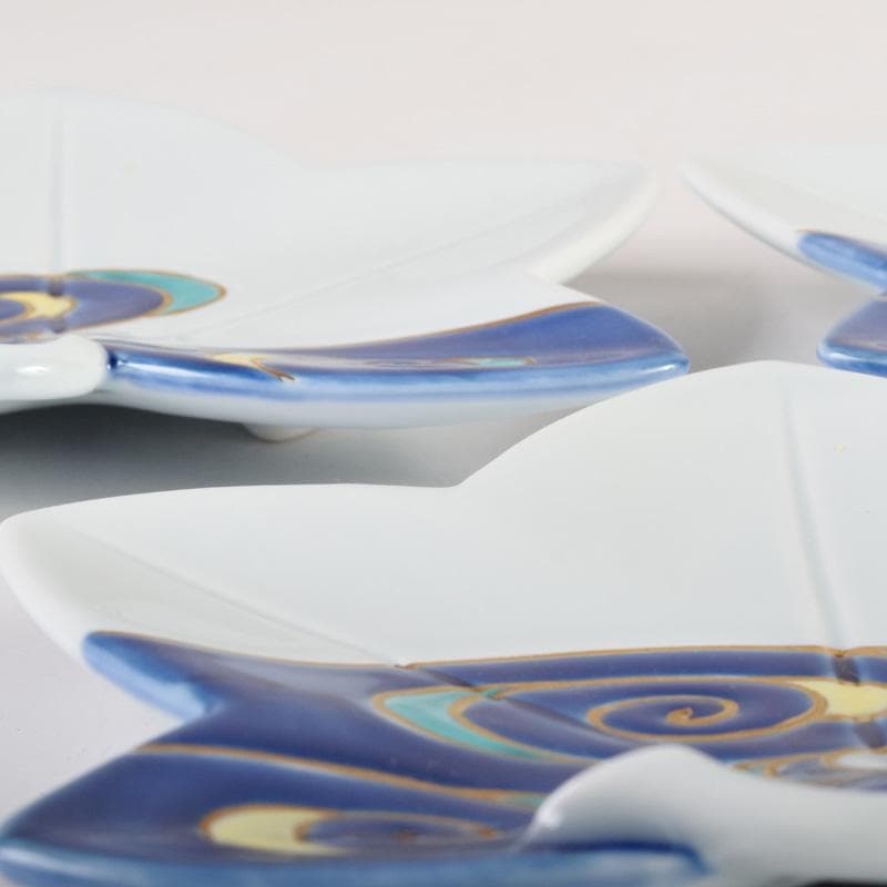 有田焼　富右衛門　色絵金彩　流水絵　葉形皿揃　三客　共布共箱　C7895