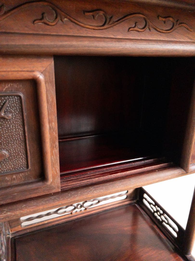 茶箪笥 天然木 茶棚 和風 和室家具 唐草透彫 高級家具 透かし彫り