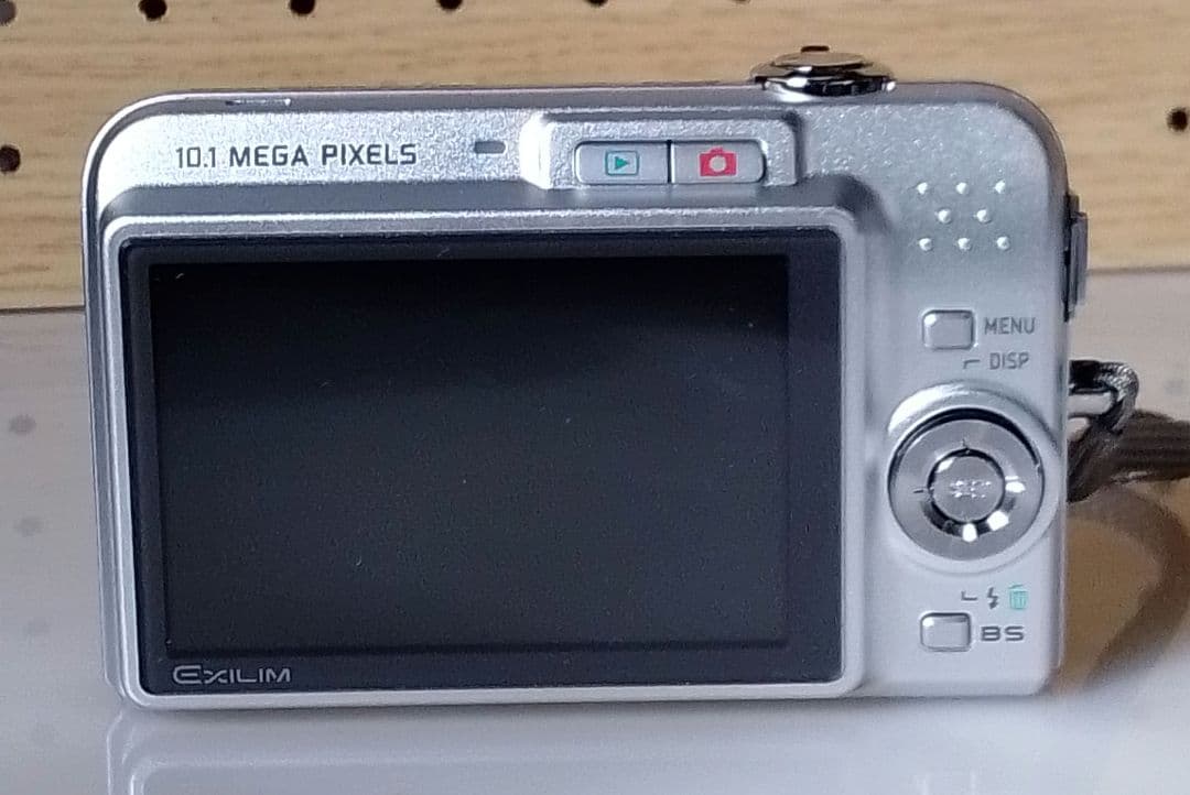 CASIO EXILIM EX-Z1050 10.1MP 中古品