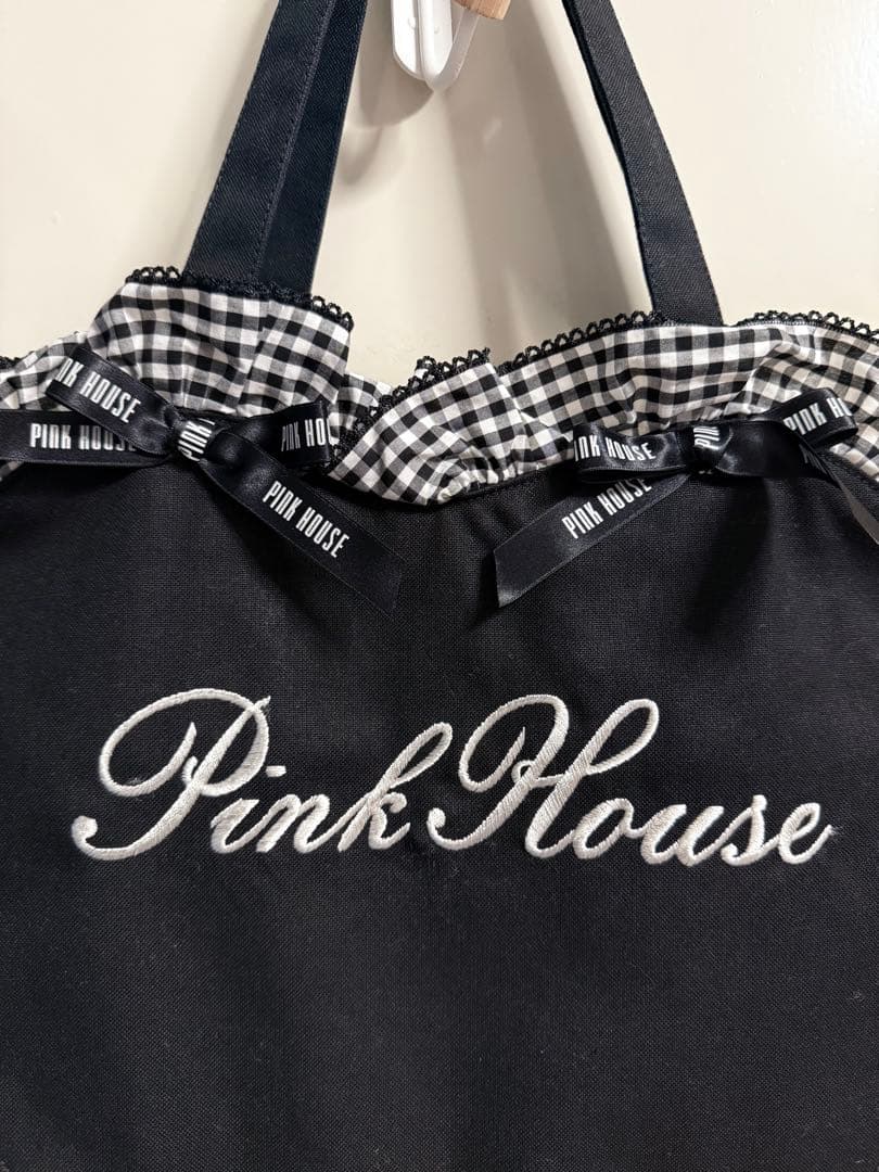 ピンクハウス❤︎ハートバッグ黒❤︎無地×ギンガムフリル❤︎ファスナーつき