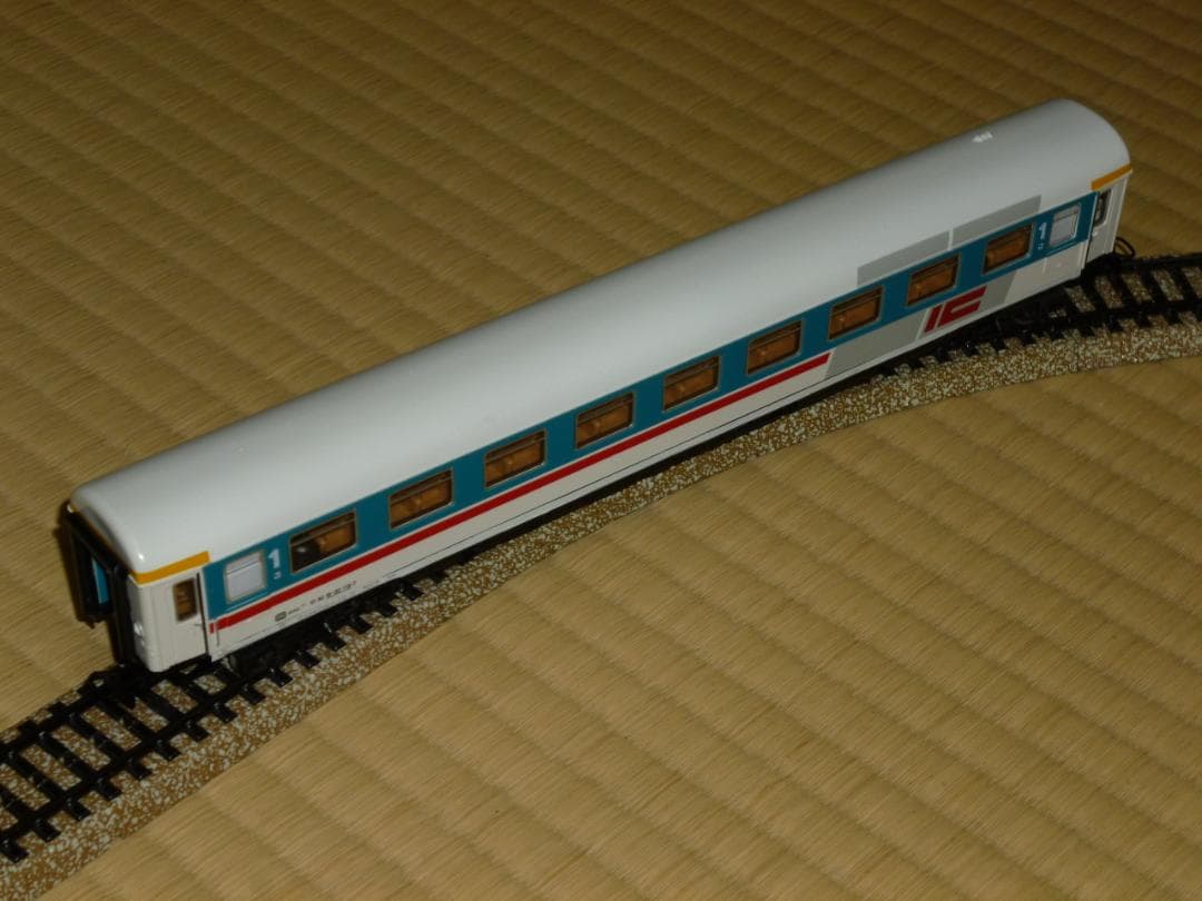 メルクリン HO アナログ 3074 ドイツ国鉄 電気機関車 BR216 箱あり