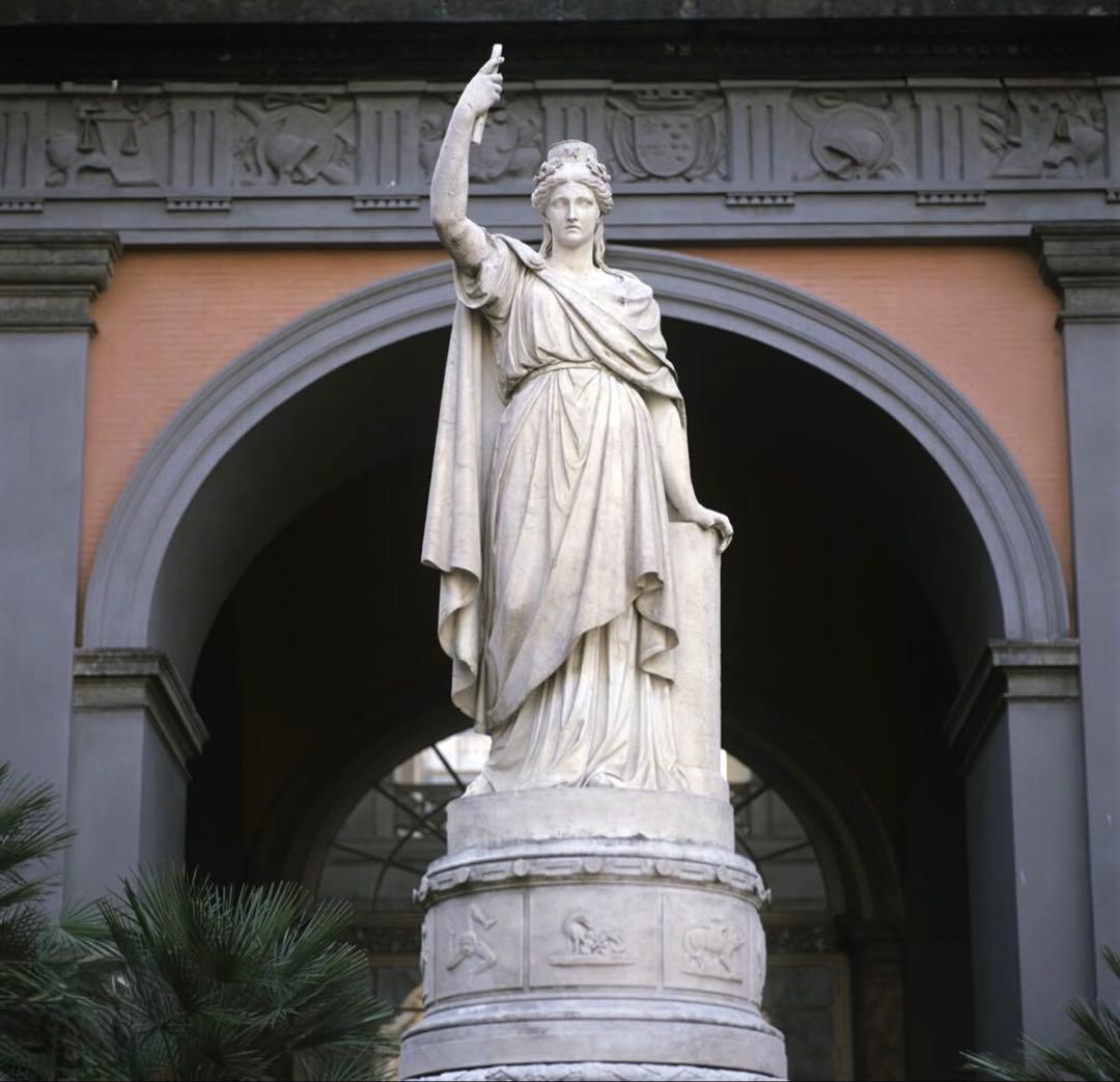 1961年イタリア トウッリタ女神 500 リレ統一記念銀貨 PCGS認証