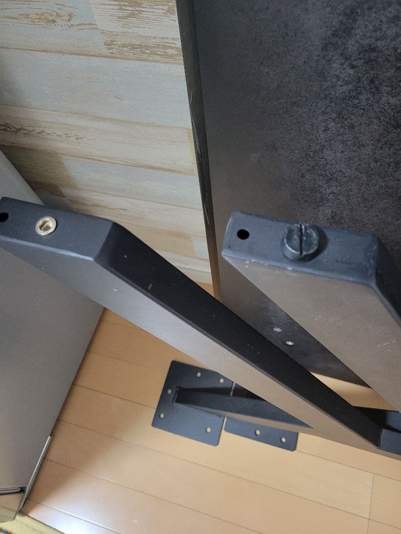 黒いガラス製ダイニングテーブル 松田家具