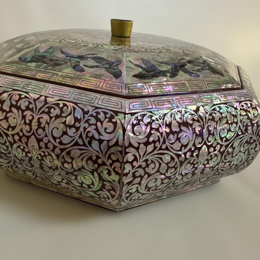 韓国漆器　螺鈿細工　八角菓子器　小物入　宝石箱