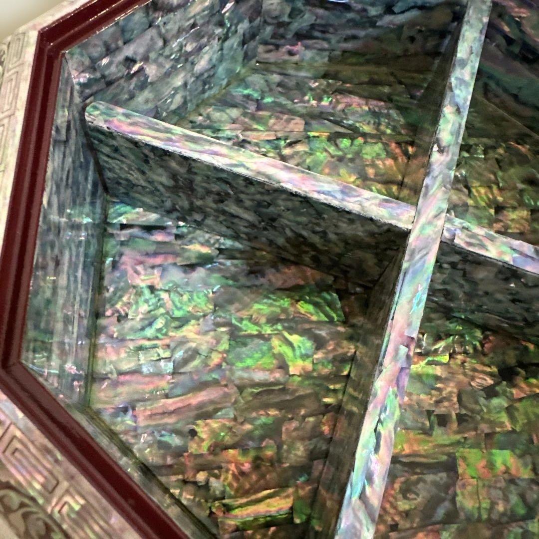 韓国漆器　螺鈿細工　八角菓子器　小物入　宝石箱