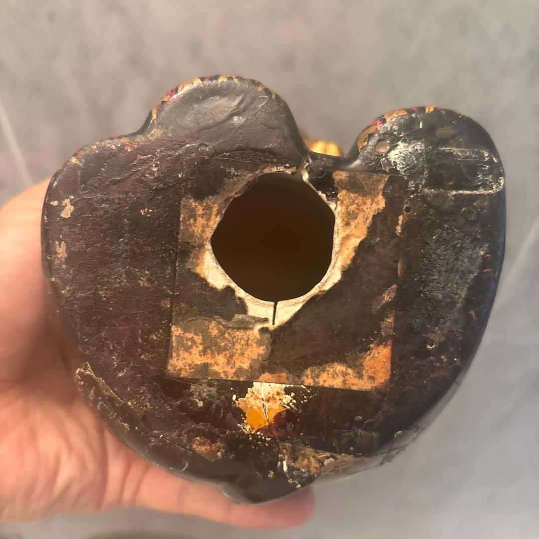 アンティーク手描きの長いお髭と大きな瞳が芸術的で打ち出の