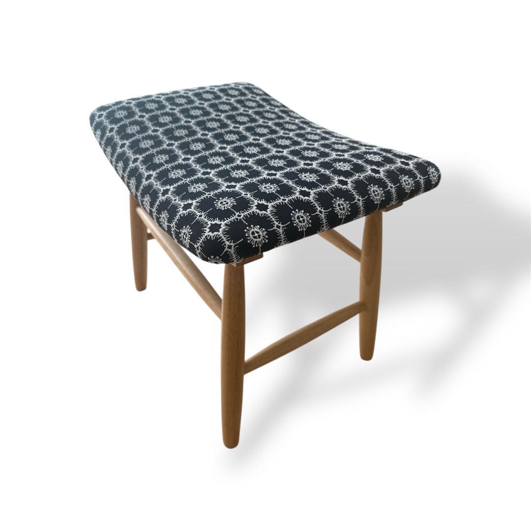 【北欧スタイル】ミナペルホネン生地使用スツール　イス　椅子　オットマン