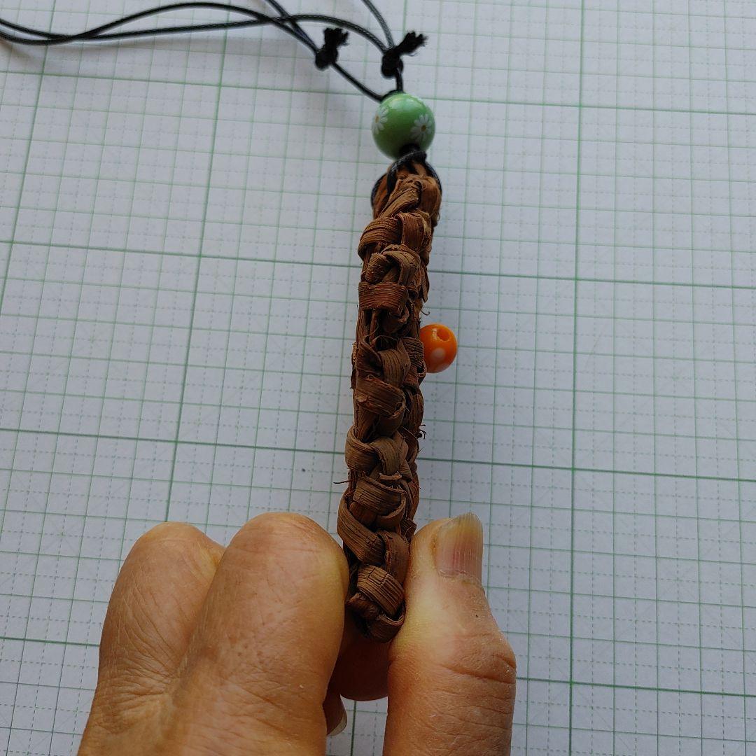 山葡萄の皮角型花結び編み飾りペンダント、他 やまぶどう ペンダント