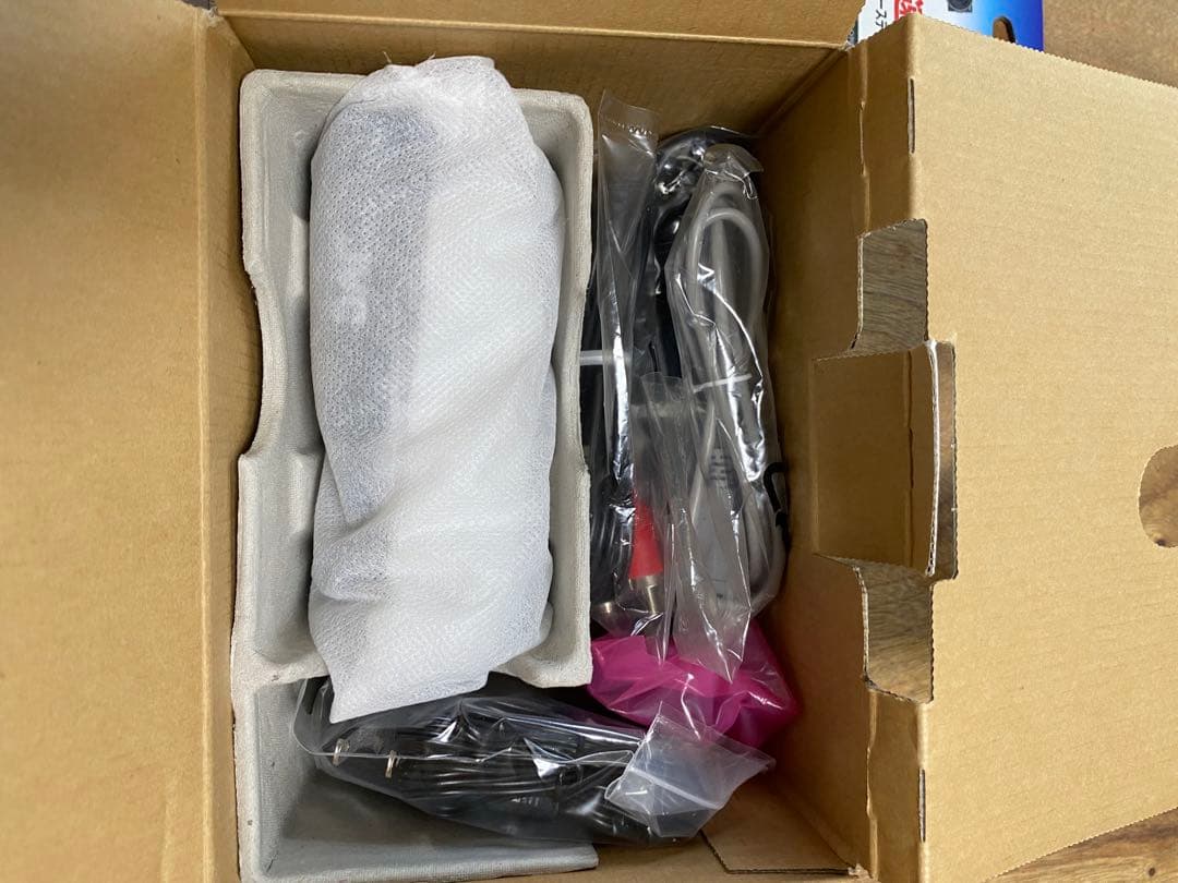 ビデオカメラ JVC Everio GZ-HM390W