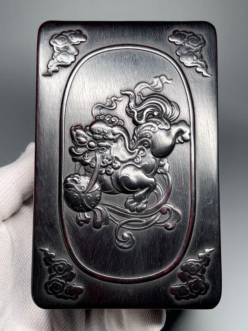 木製 小物入れ 紫檀 硯箱 獅子 浮き彫り 極細工 文房具 中国美術 香合