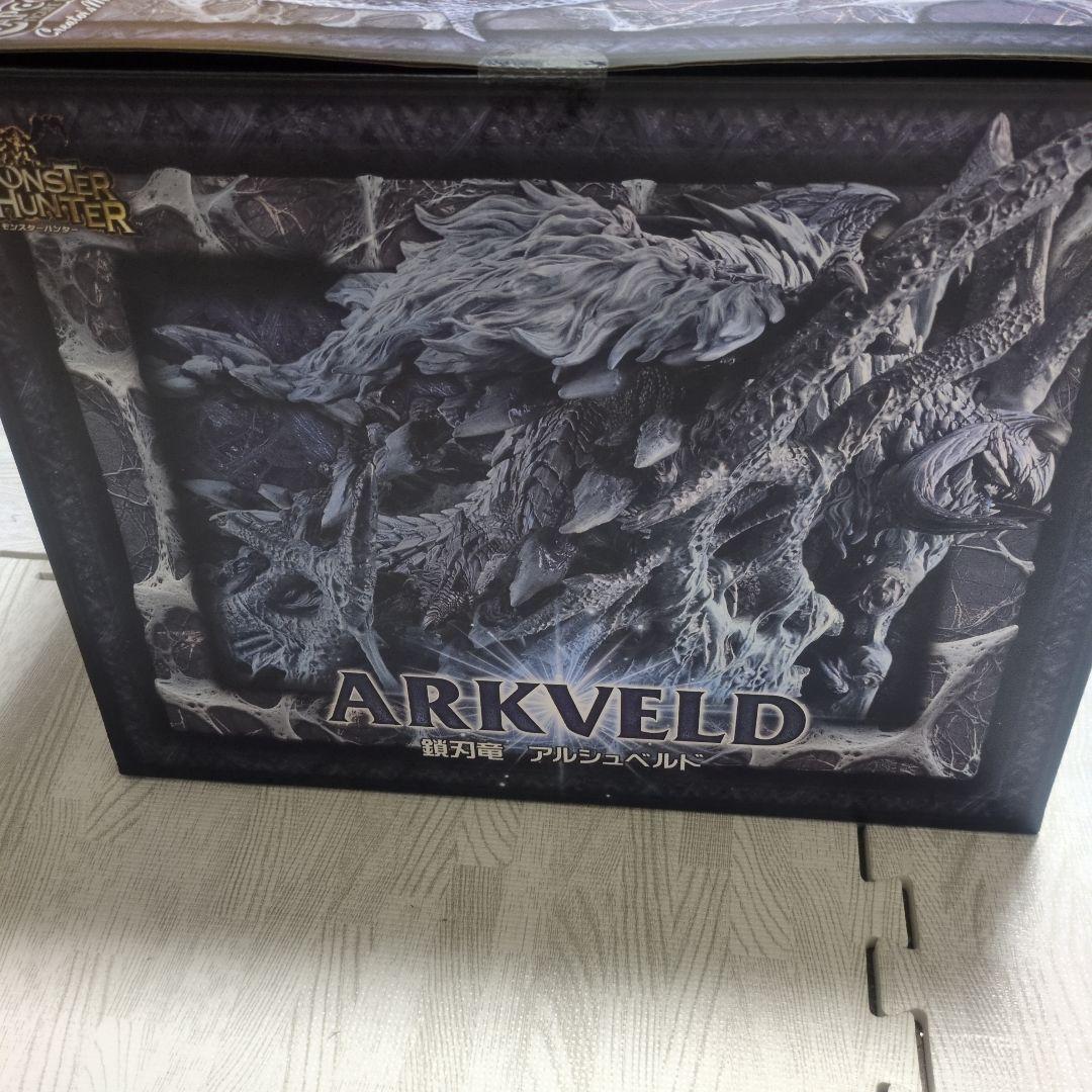 新品未開封 クリエイターズモデル 鎖刃竜 アルシュベルド フィギュア