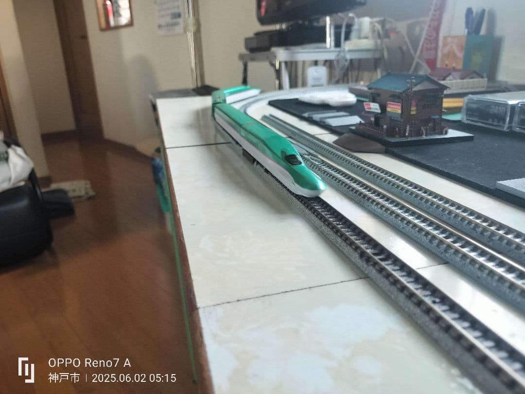 Nゲージトミックス新幹線E5系はやぶさ4両 編成基本セットM車付き