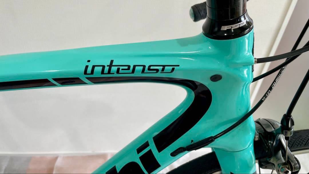 【中古美品】BIANCHI ビアンキ INTENSO 2018 カーボンロード