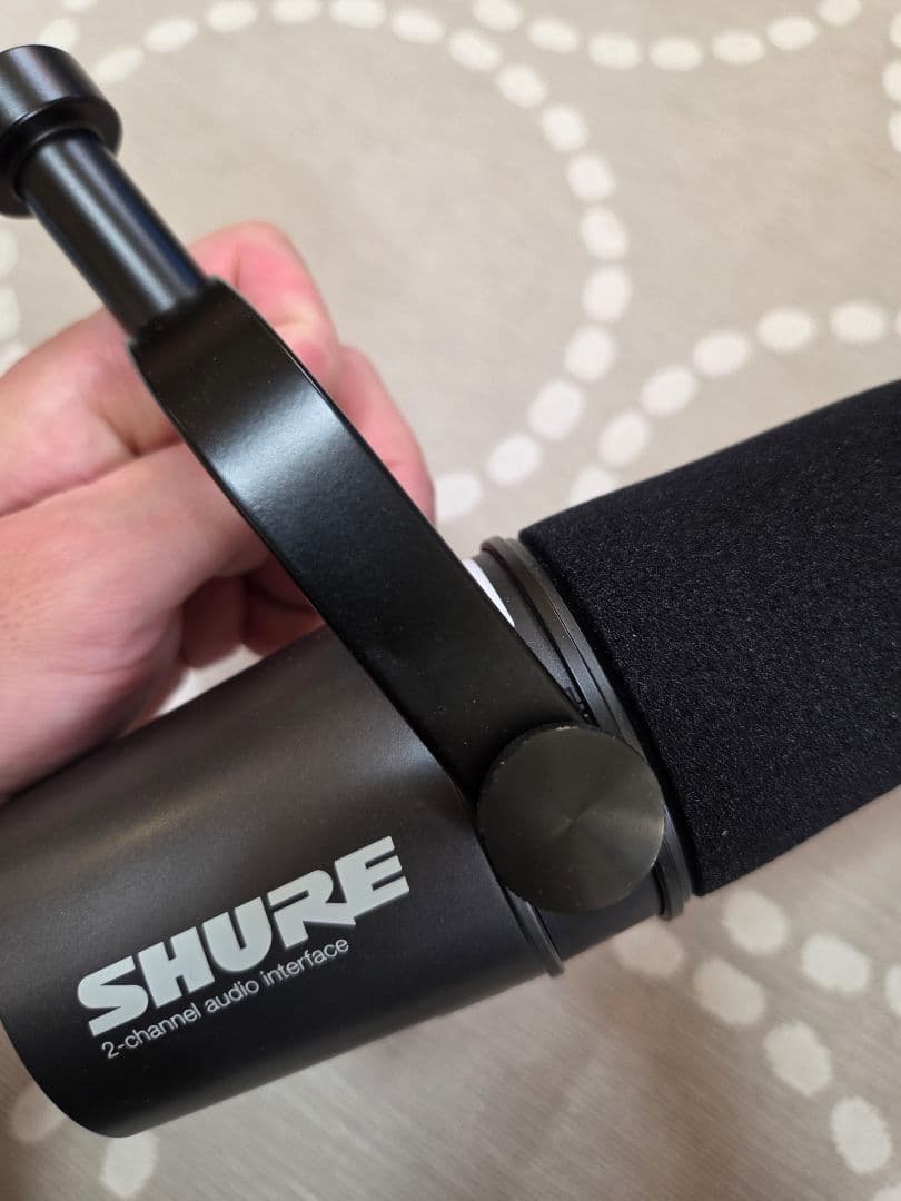 年末特価　SHURE MV7i　ダイナミックマイク インターフェース内蔵