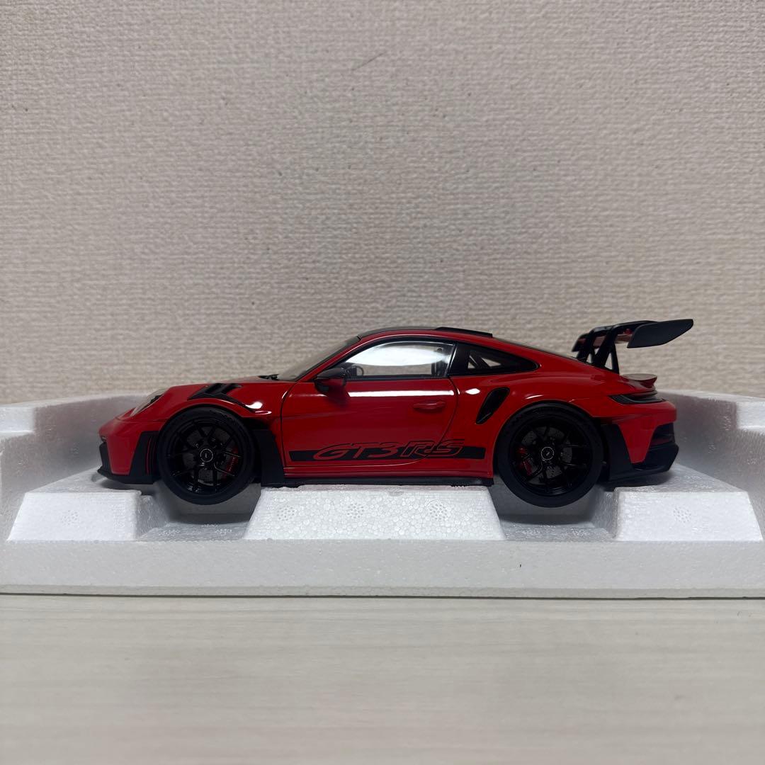 ノレブ 1/18 ポルシェ 992 GT3 RS ヴァイザッハ