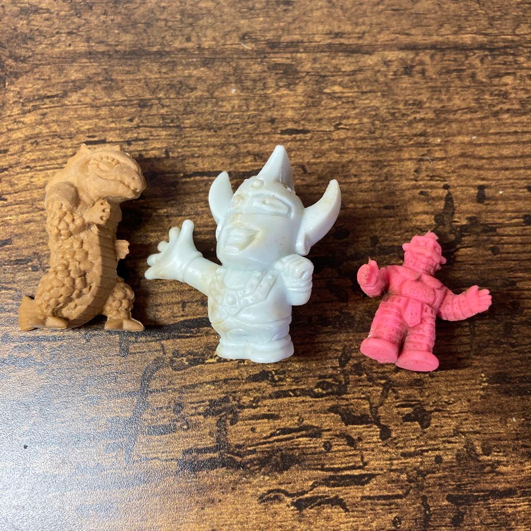 E-壁 【希少】ウルトラマン 怪獣 消しゴム まとめ売り セット 12点