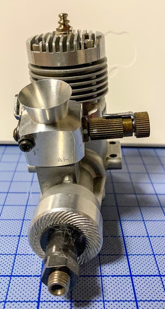 ●スーパータイガー●RCカー用エンジン●SERIE X 21●