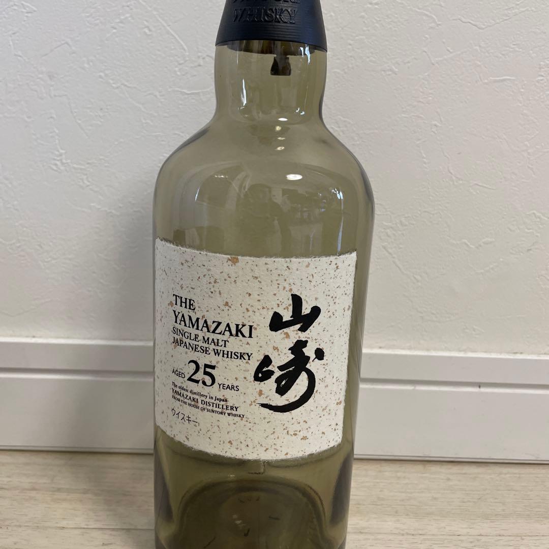 山崎25年 空箱 サントリー山崎25年空き瓶 箱付き 山崎25年