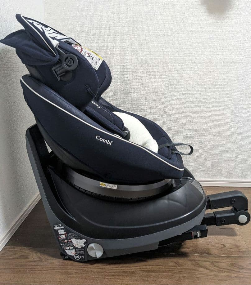 Combi ベビーシート ネイビー ISOFIX対応