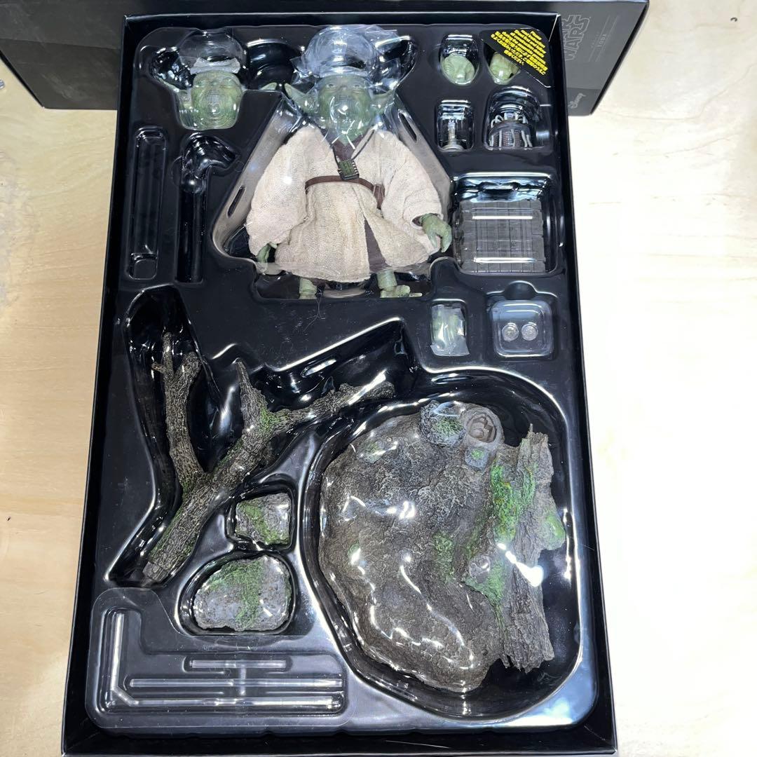 Hottoys Star Wars Yoda フィギュア