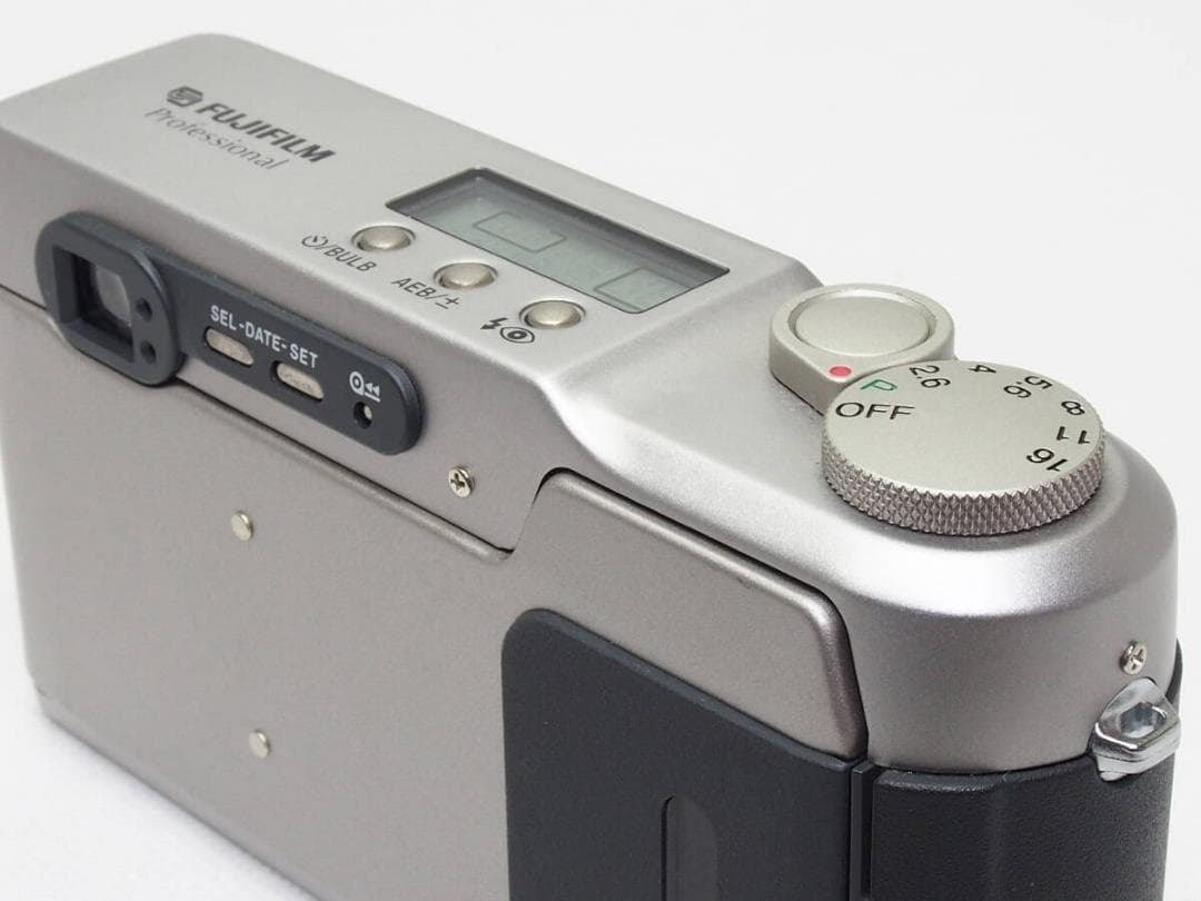 □ほぼ新品□ FUJIFILM KLASSE シルバー 《 スレ無し 使用感無し