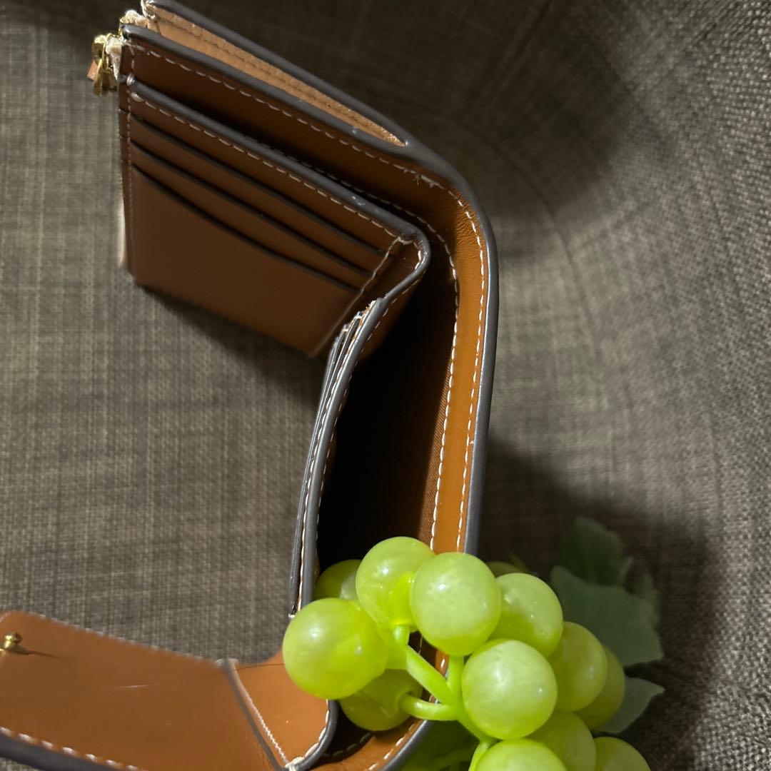 トリーバーチピンクベージュ レザー 三つ折り財布