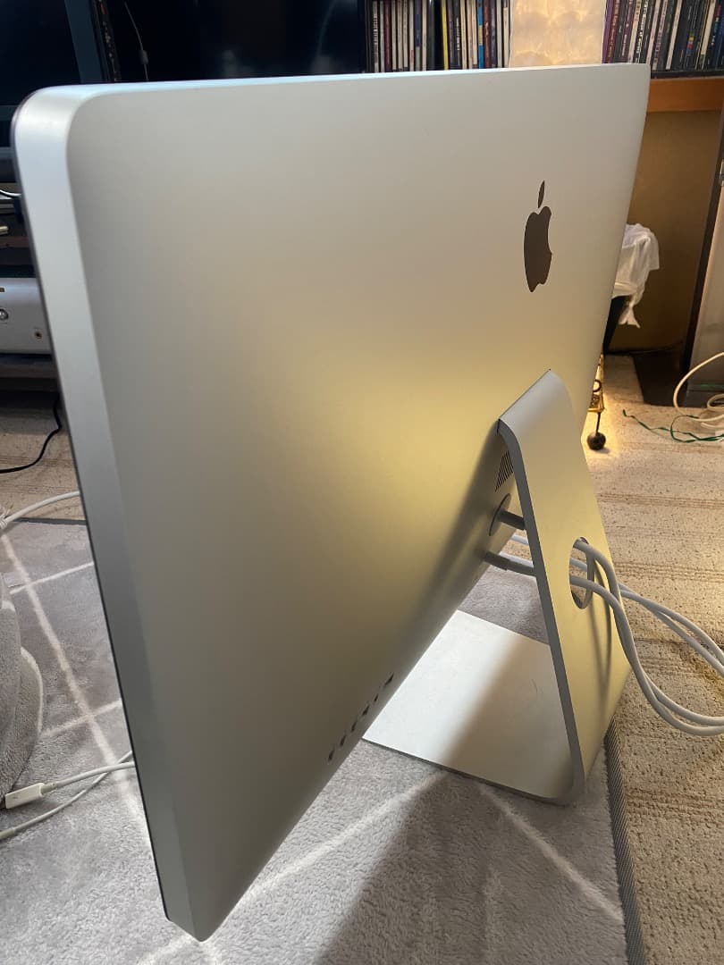 Apple Thunderbolt Display》 (27-inch)