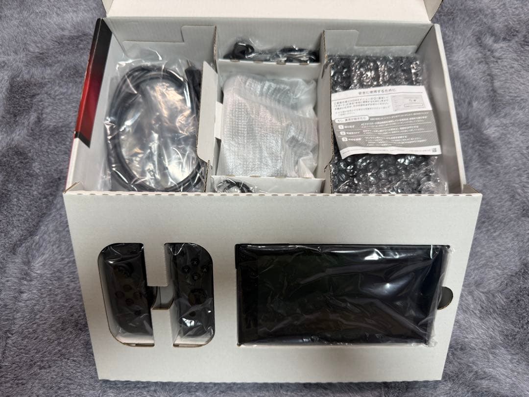 Nintendo Switch 本体 グレー　箱　付属品完備　オマケ付き　美品