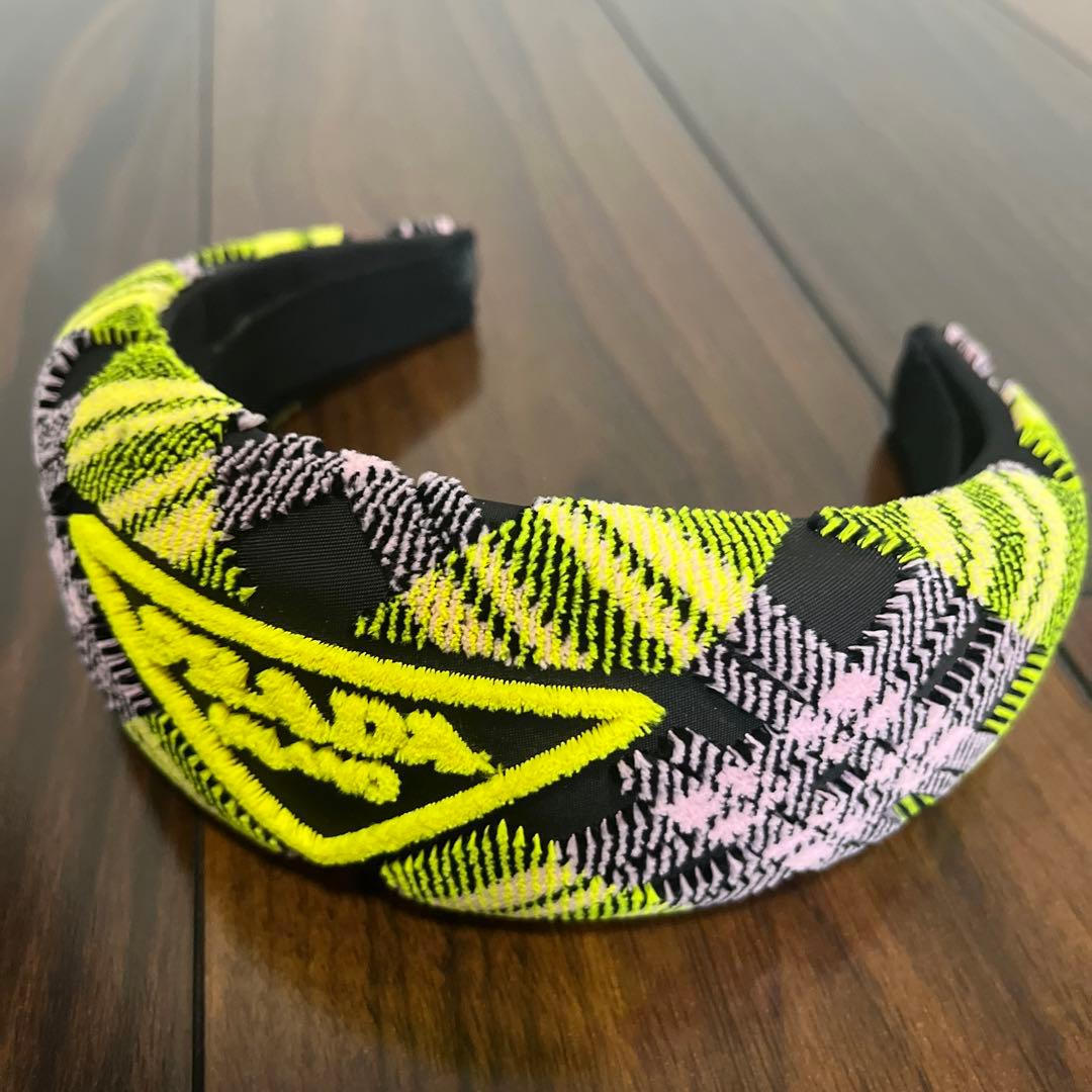 PRADA ヘアバンド