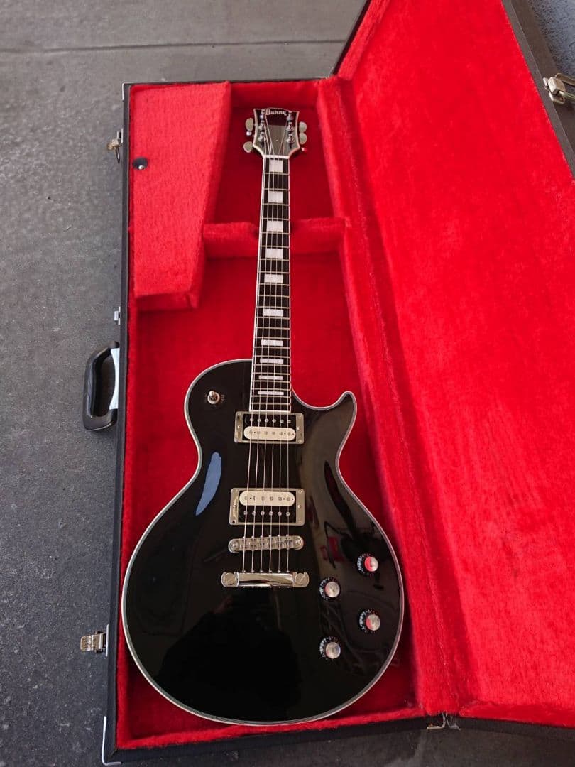 Bunny ブラック エレキギター ハードケース付 Bunny ブラック エレキギター ハードケース付 Bunny ブラック エレキ