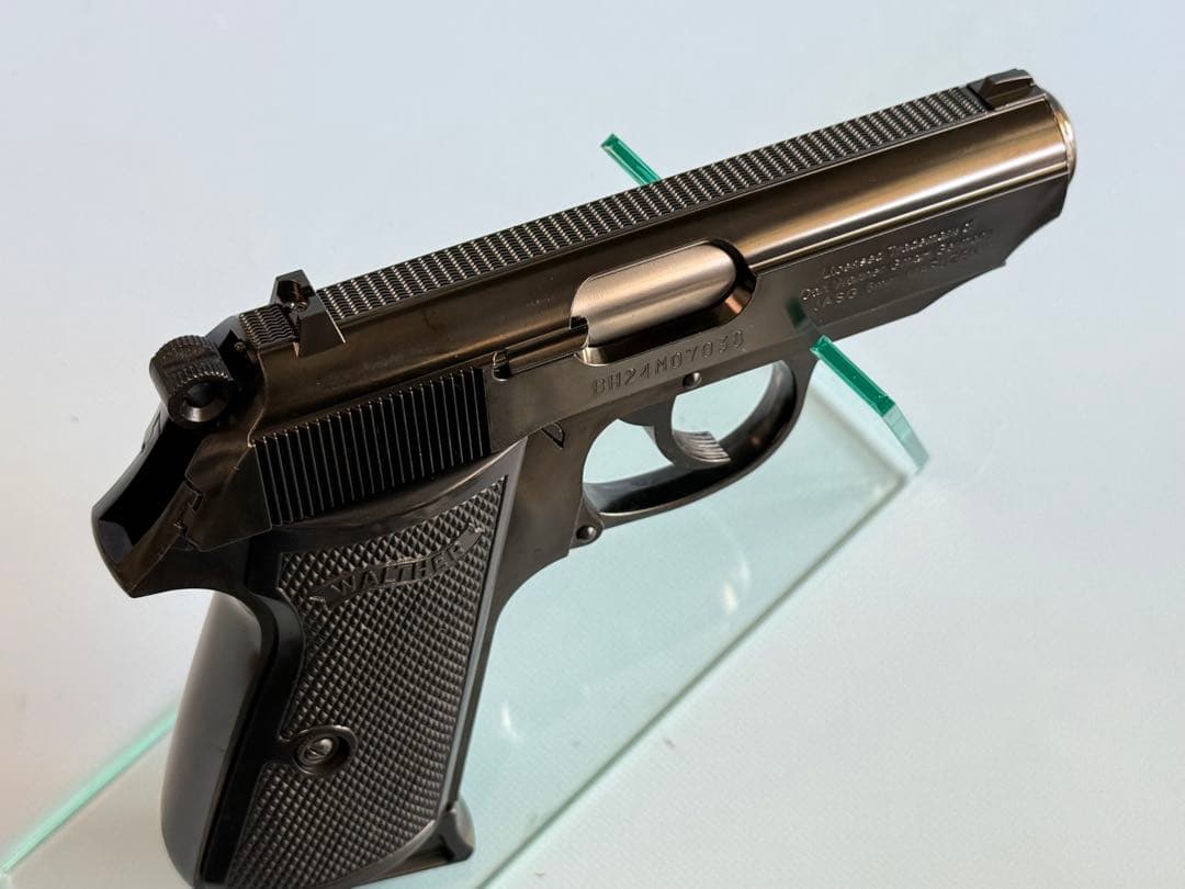 マルゼン製ワルサーニューPPK/Sブラックメタルモデル（ガスブローバック）