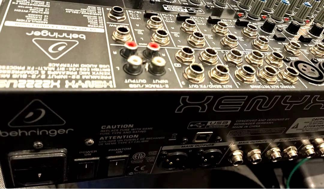 BEHRINGER XENYX X2222USB アナログミキサー　ジャンク