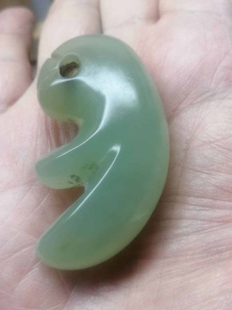 ★古墳期『糸魚川翡翠勾玉』出土品　5.50cm　『超琅玕翡翠』本物。儀式勾玉です