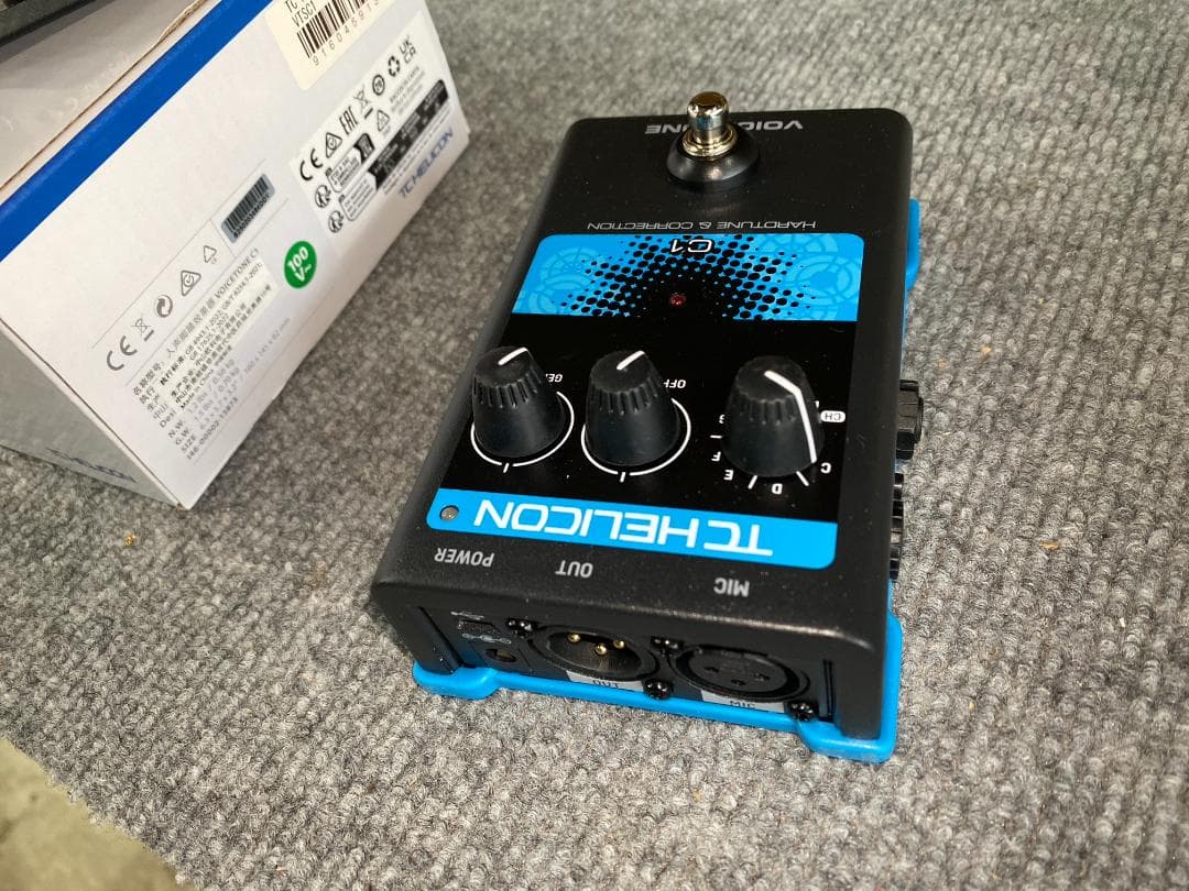TC HELICON VOICETONE C1 ボーカル　エフェクター