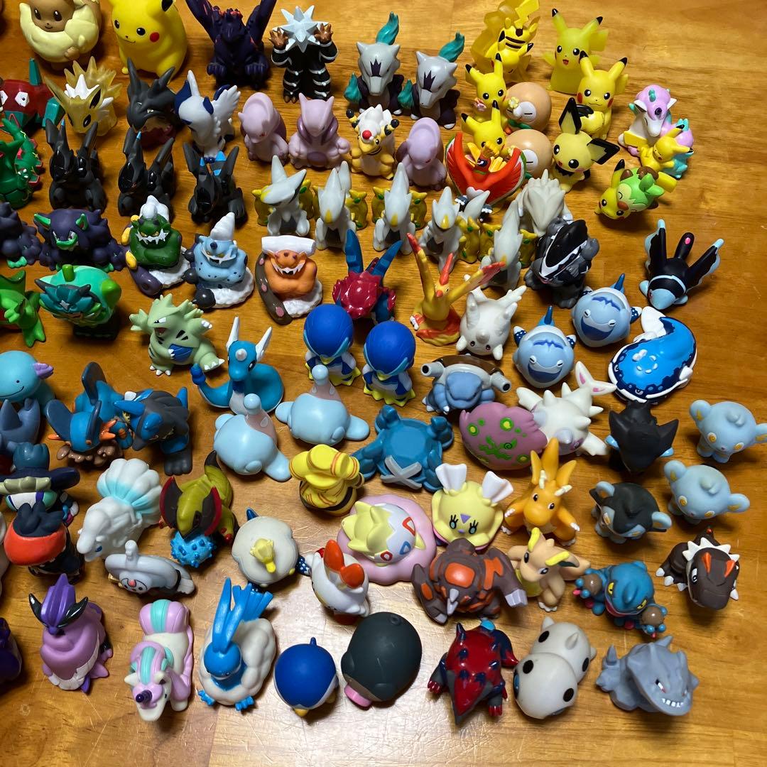 ポケモン　指人形　150体くらいです。